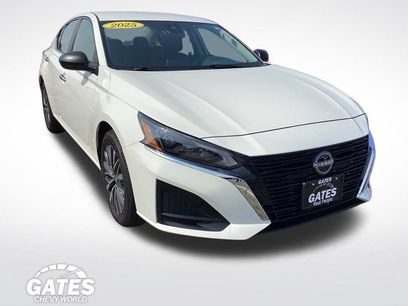 Used 2025 Nissan Altima 2.5 SV
