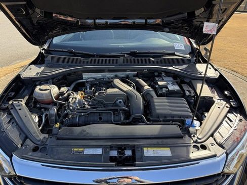 Used 2024 Volkswagen Jetta SE image 29