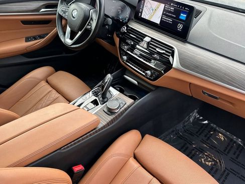 Used 2023 BMW 530e w/ Convenience Package RWD image 16