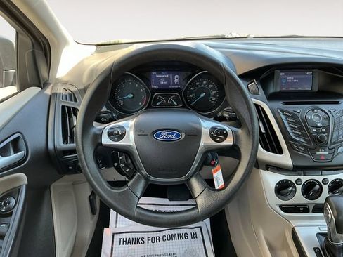 Used 2014 Ford Focus SE FWD image 7