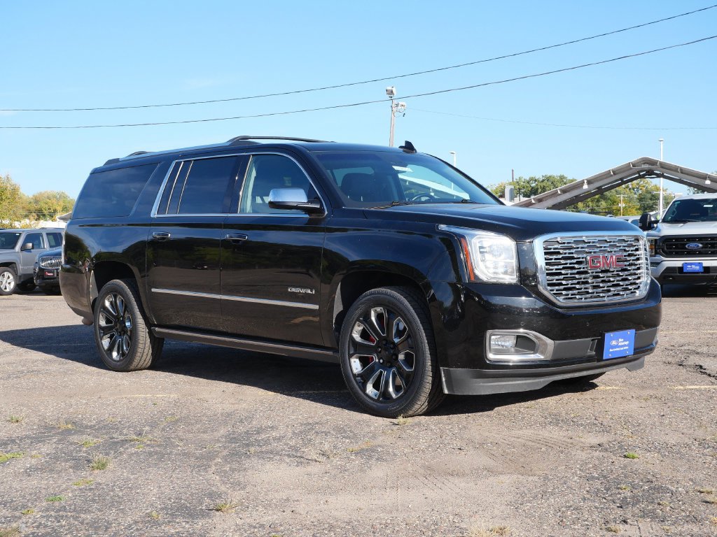 Used 2018 GMC Yukon XL Denali w/ Denali Ultimate Package AWD/4WD image 1
