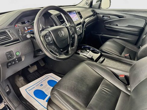 Used 2018 Honda Pilot Touring image 9