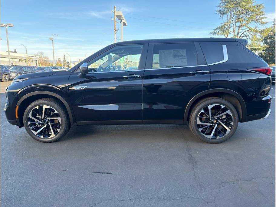 Used 2025 Mitsubishi Outlander SE AWD/4WD image 8