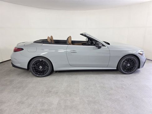 New 2026 Mercedes-Benz CLE 300 4MATIC Cabriolet image 3