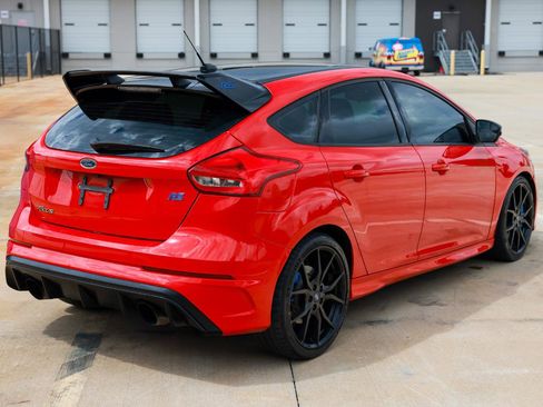 Used 2018 Ford Focus RS image 11