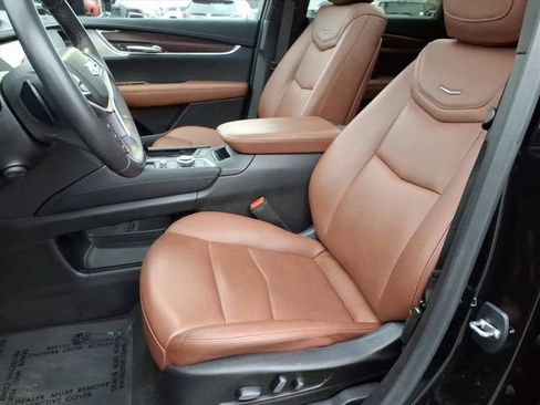 Certified 2023 Cadillac XT5 Premium Luxury image 5