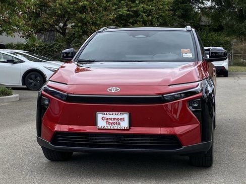 Used 2026 Toyota bZ AWD/4WD image 37