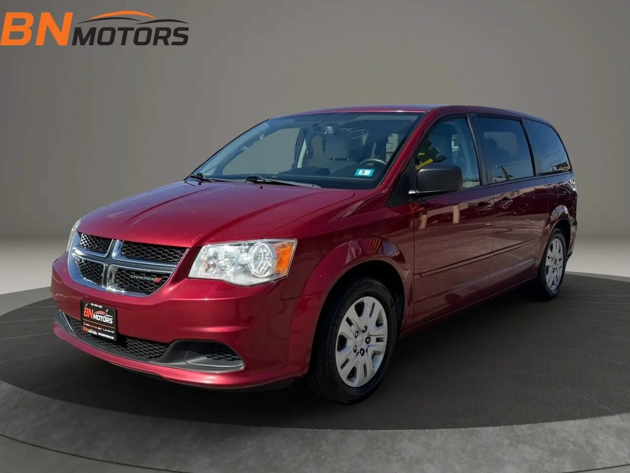 Used 2015 Dodge Grand Caravan SE w/ Quick Order Package 29E SE FWD image 2