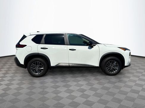 Used 2023 Nissan Rogue S FWD image 4
