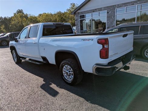 Used 2021 Chevrolet Silverado 2500 LT w/ Convenience Package image 5