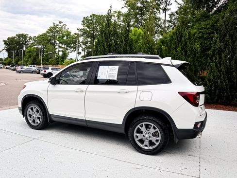 Used 2025 Honda Passport TrailSport image 7