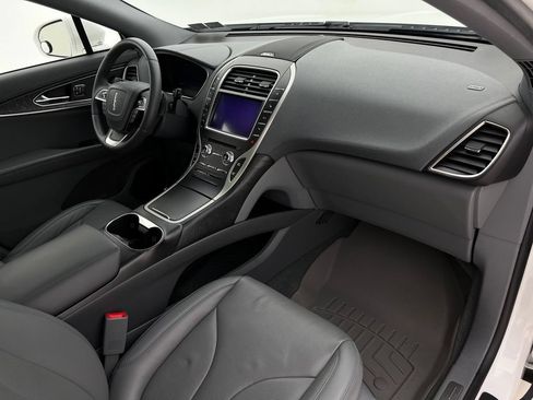 Used 2020 Lincoln Nautilus Reserve AWD/4WD image 14