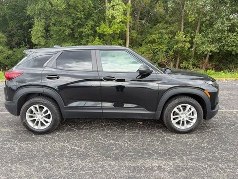 Used 2024 Chevrolet TrailBlazer LS w/ LS Convenience Package AWD/4WD image 10