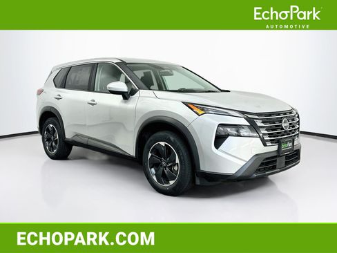 Used 2025 Nissan Rogue SV AWD/4WD image 1