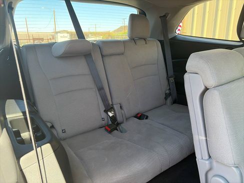 Used 2017 Honda Pilot EX image 30