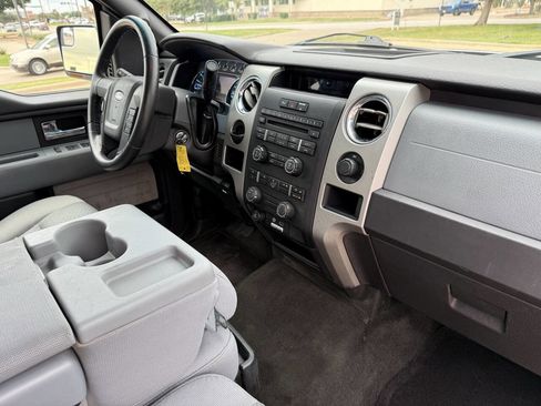 Used 2012 Ford F150 XLT w/ XLT Chrome Pkg image 14