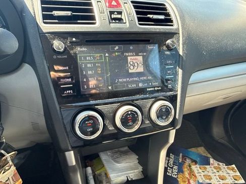 Used 2018 Subaru Forester 2.5i Premium AWD/4WD image 14