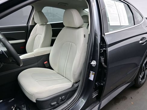 Certified 2026 Hyundai Sonata SEL FWD image 11