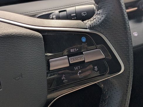 Used 2023 Nissan Ariya AWD image 25