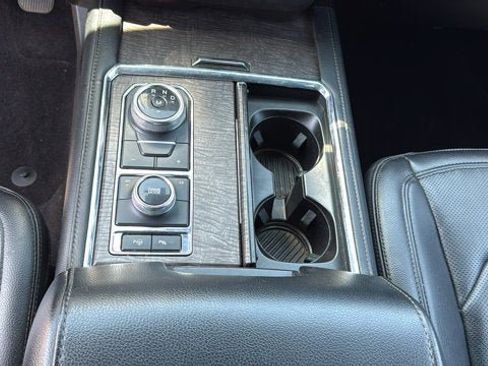 Used 2021 Ford Expedition Max Limited AWD/4WD image 23