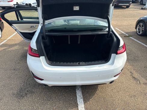 Used 2019 BMW 330i Sedan RWD image 9