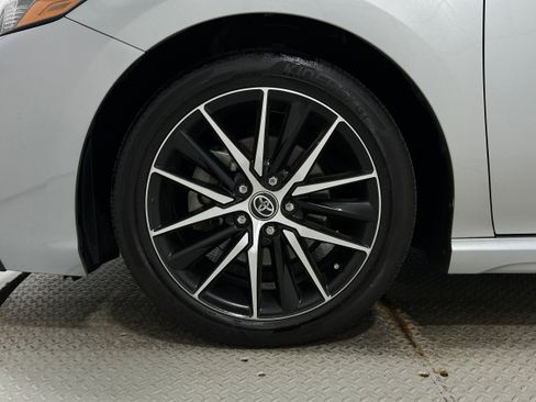 Used 2022 Toyota Camry SE AWD/4WD image 33