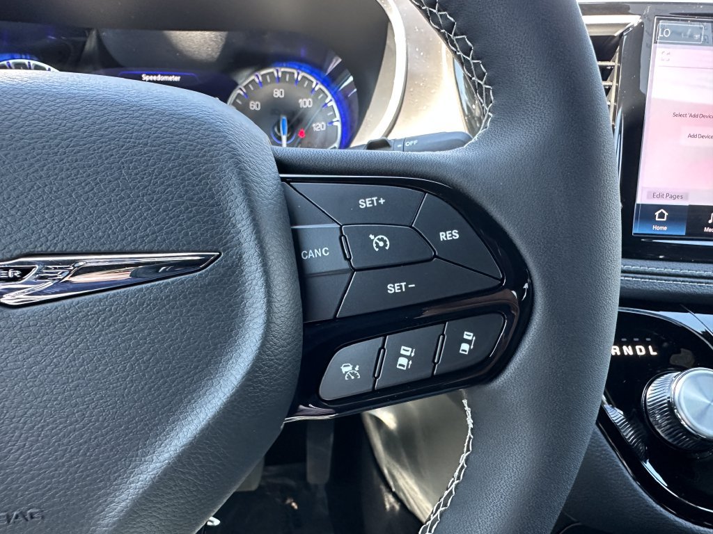 New 2026 Chrysler Pacifica Select w/ S Appearance Package FWD image 23