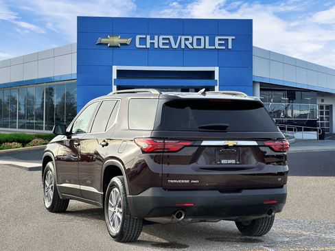 Certified 2023 Chevrolet Traverse LT image 3