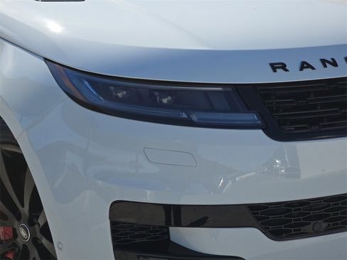 Certified 2025 Land Rover Range Rover Sport Dynamic SE image 33