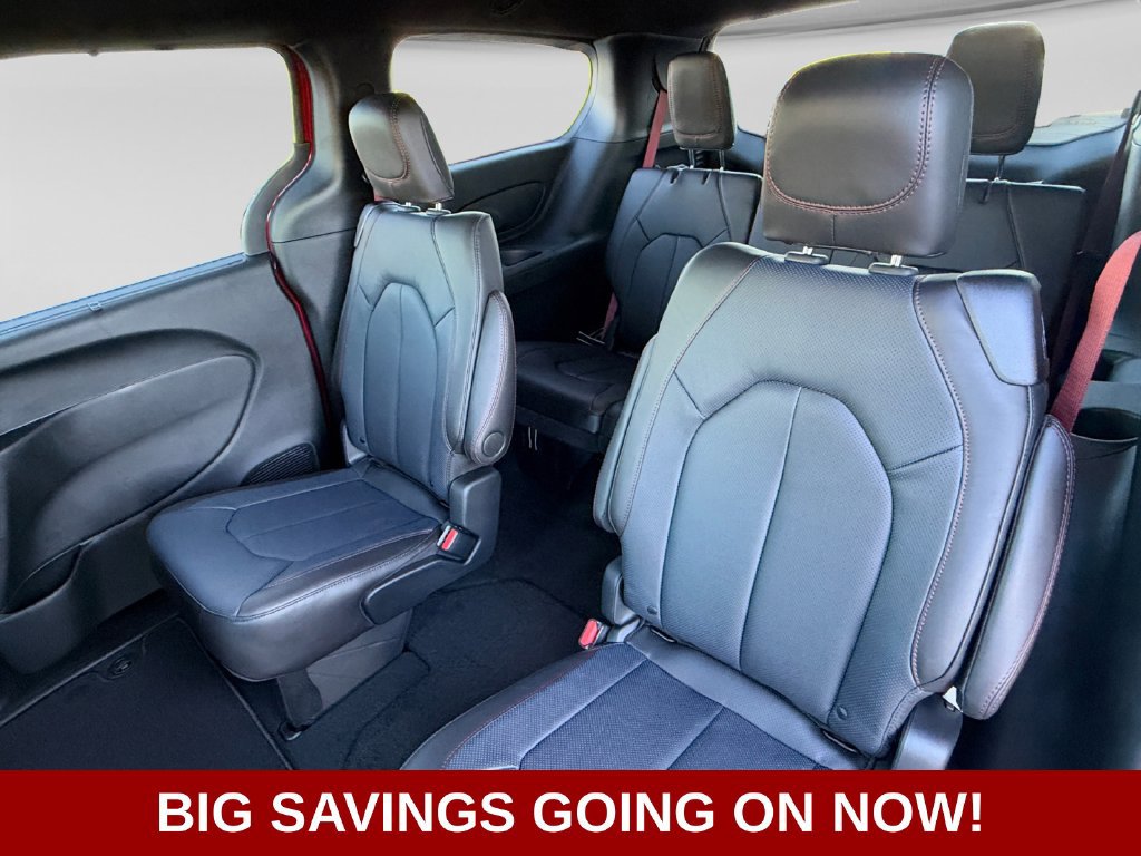 New 2027 Chrysler Pacifica Select AWD/4WD image 34
