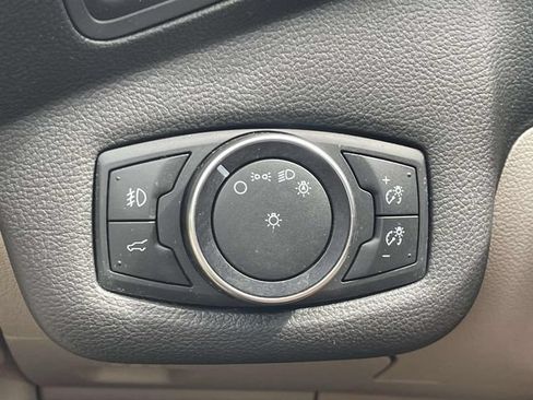 Used 2017 Ford Escape SE w/ Equipment Group 201A FWD image 26