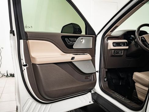 Used 2022 Lincoln Aviator Grand Touring w/ Equipment Group 301A image 25