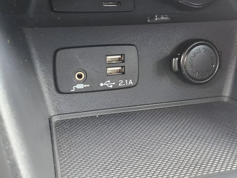 Used 2023 Subaru Forester Premium AWD/4WD image 16