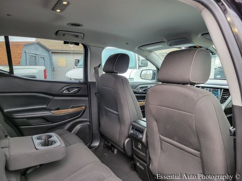 Used 2019 GMC Acadia SLE FWD image 26