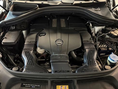 Used 2017 Mercedes-Benz GLS 450 4MATIC image 25