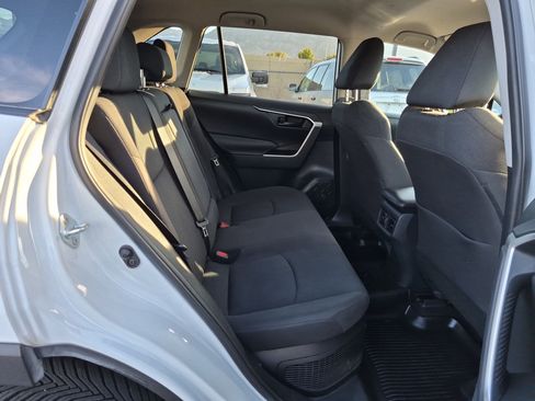 Used 2019 Toyota RAV4 LE w/ Carpet Mat Package AWD/4WD image 30