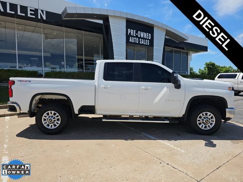 Used 2025 Chevrolet Silverado 2500 LT w/ Convenience Package AWD/4WD image 2