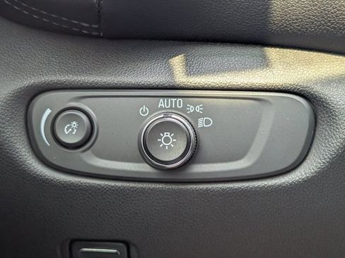 Used 2022 Chevrolet Blazer LT AWD/4WD image 23