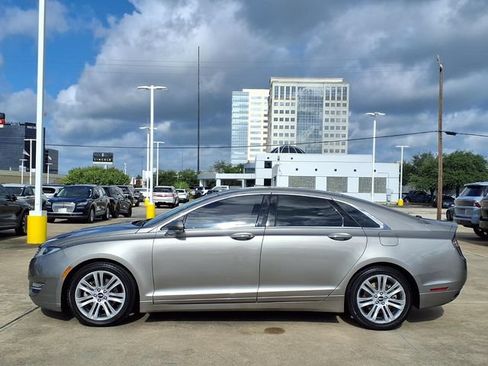 Used 2016 Lincoln MKZ w/ Equipment Group 300A Reserve FWD image 24