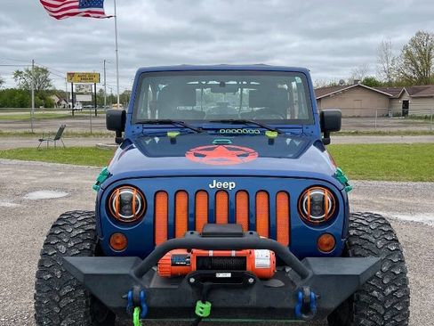 Used 2009 Jeep Wrangler X AWD/4WD image 3