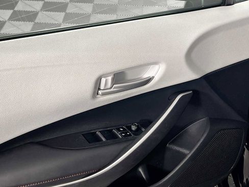 Used 2024 Toyota Corolla SE image 18