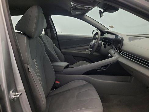 Used 2023 Hyundai Elantra SEL w/ Convenience Package FWD image 21