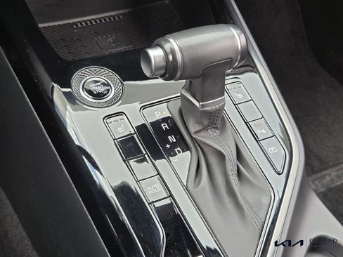 Certified 2023 Kia Niro EX FWD image 26