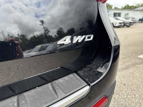 Used 2022 Ford Explorer Platinum w/ Equipment Group 601A image 10