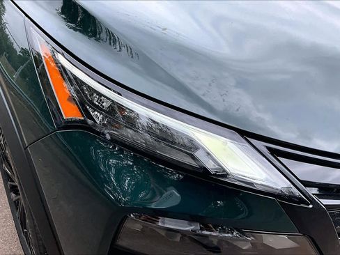 New 2026 Nissan Rogue SV FWD image 19