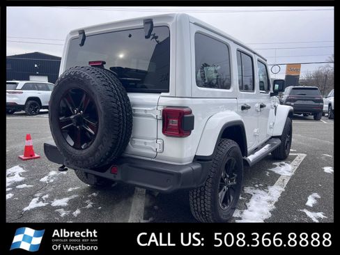 Used 2021 Jeep Wrangler Unlimited Sahara image 5