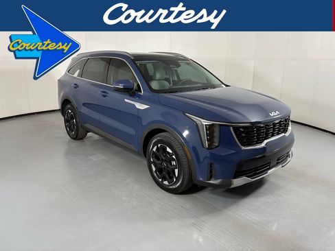 New 2026 Kia Sorento S w/ S Panoramic Sunroof Package FWD image 1