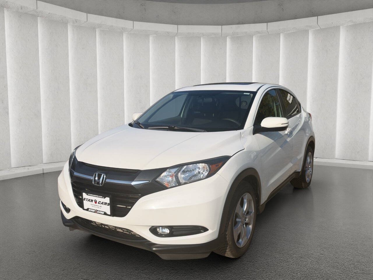 Used 2017 Honda HR-V EX image 1