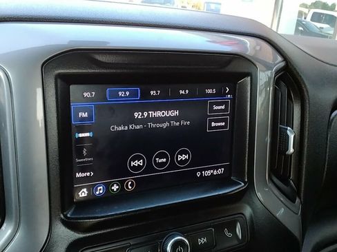 Used 2021 Chevrolet Silverado 1500 Custom RWD image 16