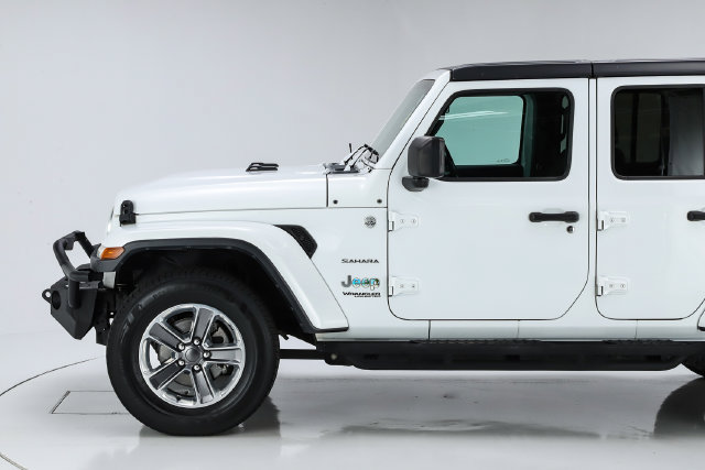 Used 2020 Jeep Wrangler Unlimited Sahara AWD/4WD image 3